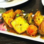 アーンドラ・ダイニング - パニール・ティッカ（カッテージ・チーズと野菜のスパイス窯焼き）