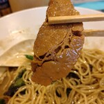 煮干し中華そば 一剣 - 持とうとすると崩れる程です