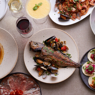 イタリアンをベースに多様なジャンルを織り交ぜます