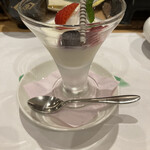 ホテル鹿の湯・花もみじ - デザート（クリームチーズプリン）