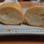 Ainomi Bakery - 塩パン 断面