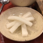 麻婆専門店 陳さん - ピクルス付きです