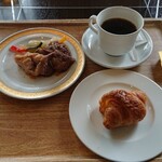 Kafe Ando Baikingu Shaga-Ru - 