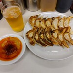 ぎょうざ専門店 赤萬 - 餃ビー(^ω^)