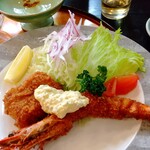 まさる - 料理写真:エビフライ、魚フライ