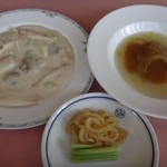 四川飯店 池袋店 - アワビの ミルク煮 ・フカヒレの 姿煮 ・くらげの 甘酢和え （ おかわりできない ３品 ）