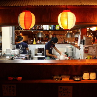 カウンター席
