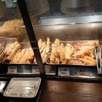 Marugame Seimen - 店舗カウンター