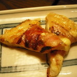 力丸 法善寺横丁 炉ばた焼 水かけ茶屋 - 餅チーズベーコン焼き