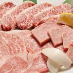 焼肉あさだ - 肩ロースやクラシタなど和牛のＡ4，Ａ5のみを使用するロース専門店。とにかくロースにはこだわりがあるので、ぜひ一度ご賞味下さいませ。