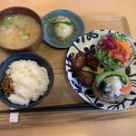 Tsubame Kissa Shitsu - 連島ごぼうと豆腐の和風ハンバーグ定食【2022.5】