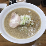 麺道 靖 - 普通のラーメン醤油(720円)