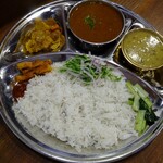 ダルバート食堂 ムスタンタカリチューロ - 