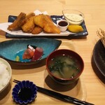 うみからそらへ - フイッシュフライ定食 1000円＋ゴジラエビの唐揚げ 700円