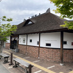 たまカフェ - 和歌山電鐵貴志川線貴志駅駅舎