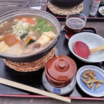 ほうとう花庵 - かぼちゃほうとう（1100円）