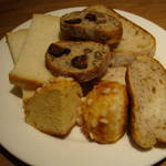 ポワンタージュ - パン盛り合わせ