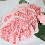 和牛焼肉食べ放題　肉屋の台所 - 和牛特上カルビ(塩)