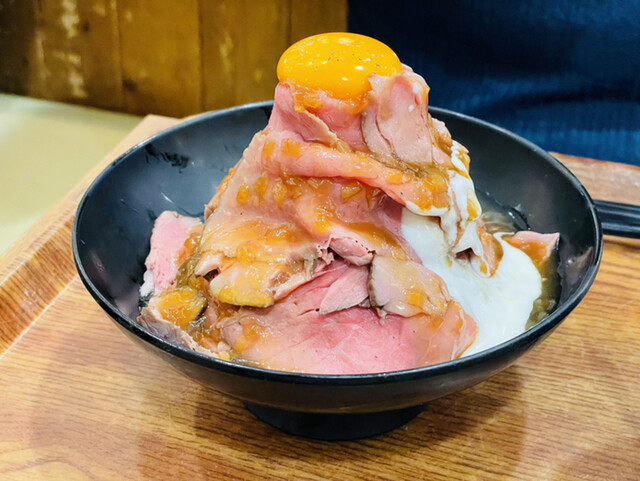 ローストビーフ星 横浜ワールドポーターズ店 - 馬車道/丼 | 食べログ ローストビーフ星 横浜ワールドポーターズ店 - 馬車道/丼 | 食べログ