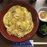 鳥料理 玉ひで - 親子丼「極意」 烏骨鶏の卵付き