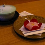 Dougo Onsen Yachiyo - 到着直後の茶菓子