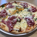 生パスタ&ピッツア カフェ食堂 スパッツァ - ＊ 半熟卵と生ハムのビスマルク　1,300円　