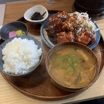 食堂 くるり - 韓国風からあげ定食【2022.5】