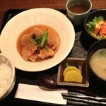 和彩　かくや - 週替わりは、鶏天みぞれ煮とスモークサーモンサラダ