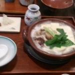 手打そば 吟 - 烈火豆腐（@600円）薬味は、葱と柚子山椒