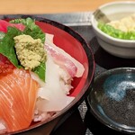 Kaisen Izakaya Kairyuu - 海鮮丼