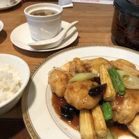 個室中華 頤和園 溜池山王店 - 