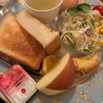 珈琲屋らんぷ - トーストセット