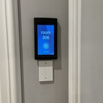 Balzer - 入館パスコードと部屋番号を入力する