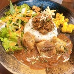 Naorai - ごろごろチキンのクラフトカレー+キーマトッピング