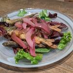 Tre Tre Sette - 稚鮎のフリットと持田さんの葉たまねぎでカルピオーネ