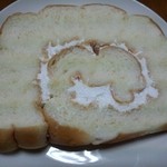 富士製菓製パン工場 - うず巻きパン