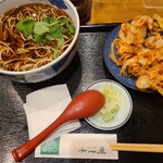 十一屋 - 生さくら海老+温かい蕎麦