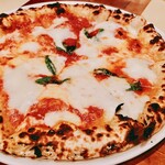 Pizzeria LUMEN - マルゲリータ(1760円)