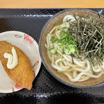 こがね製麺所 - 冷かけうどん中　白身魚のフライ