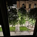 Balzer - 午前二時の照明に照らされた Gaetano Donizetti Theater