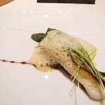 レーヌ デ プレ - 的鯛のヴァプール　生姜のフォンダン　オリエンタルなイメージ