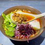 うずとかみなり - 粗挽き肉をピリ辛のアジアンテイストに仕上げて有る肉味噌