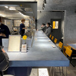 うずとかみなり - カウンター席