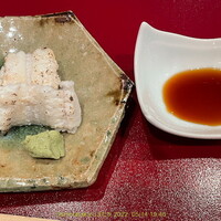 蛇の市 本店 - 穴子の白焼き 煮詰めがきつく2口目からはワサビのみで