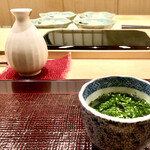 青空 - 蛤出汁にわかめが潜んでいます