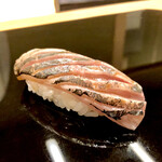 青空 - いゃ〜旨い鯵です　何貫でもいける！