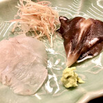 青空 - いい歯応えと微かな甘みの真子鰈　旨味滲み出す鳥貝