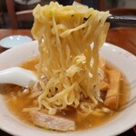 麺とおばんざいとお酒のお店 佳什 - 中華そば塩の麺リフト