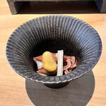 切り札 - 富山県産のホタルイカ酢味噌　ウド添え