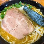 麺 まる井 - 味噌ラーメン900円 大盛り100円